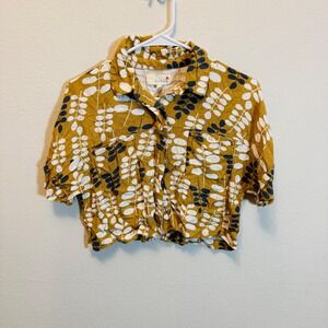 April Kist Women's Leaf‎ Print Button Down Crop Top Mustard Small